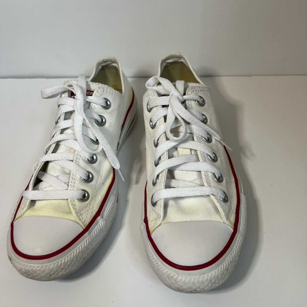 Converse low top